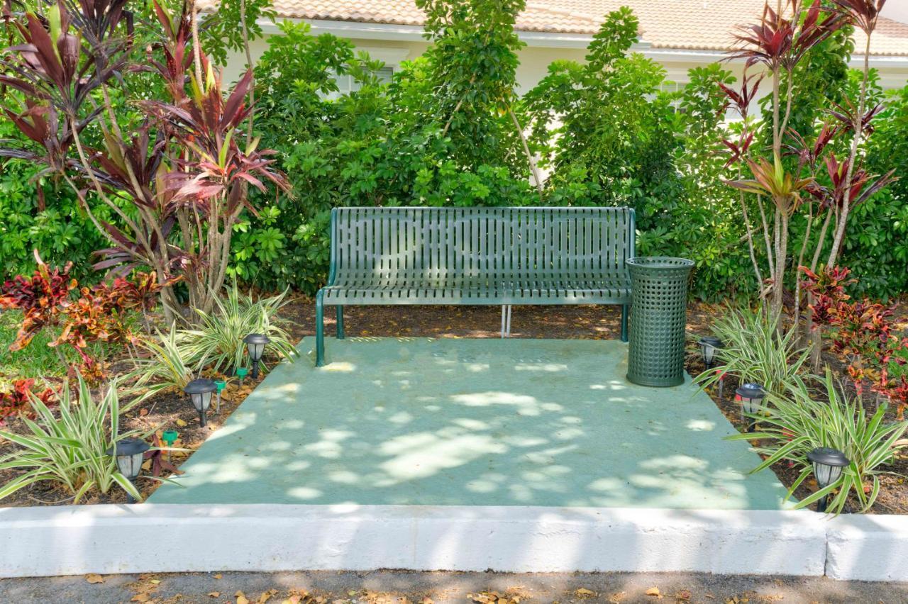 Tequesta Palms Inn Ngoại thất bức ảnh